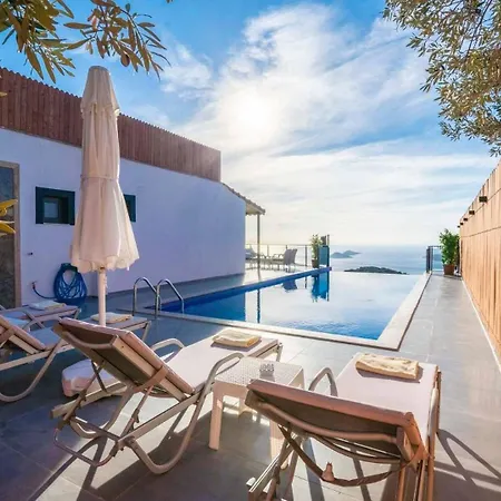 2 Bedroom With Pool Villa *