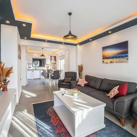 2 Bedroom With Pool וילה *