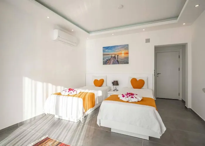 2 Bedroom With Pool Вилла Калкан