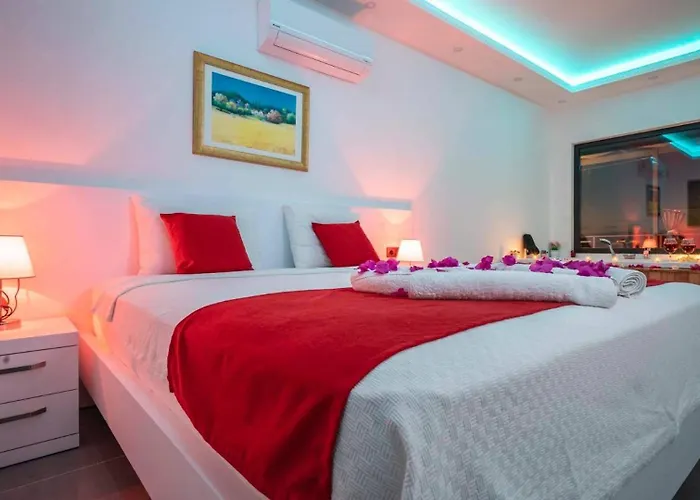 2 Bedroom With Pool Вилла *