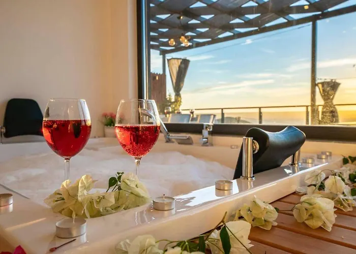 2 Bedroom With Pool *