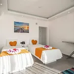 2 Bedroom With Pool *